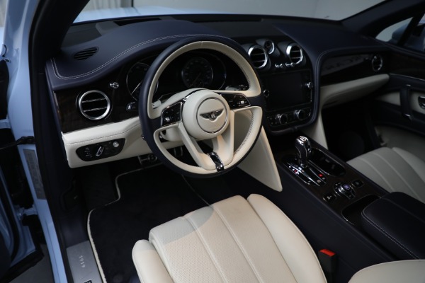 Used 2020 Bentley Bentayga V8 for sale $129,900 at Bentley Greenwich in Greenwich CT 06830 28