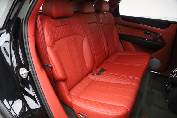 Used 2020 Bentley Bentayga V8 for sale $154,900 at Bentley Greenwich in Greenwich CT 06830 28