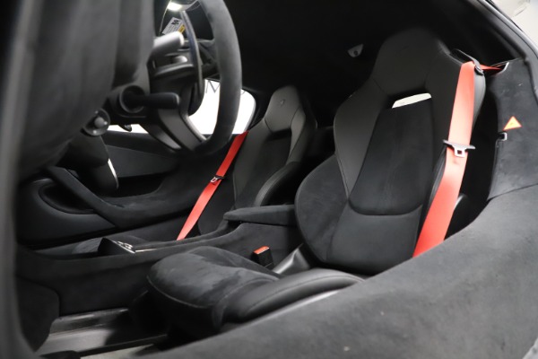 Used 2019 McLaren 600LT Coupe for sale $219,900 at Bentley Greenwich in Greenwich CT 06830 18