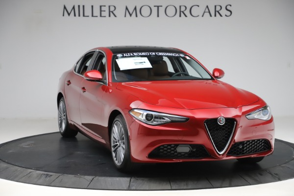 New 2019 Alfa Romeo Giulia Ti Lusso Q4 for sale Sold at Bentley Greenwich in Greenwich CT 06830 11