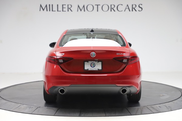 New 2019 Alfa Romeo Giulia Ti Lusso Q4 for sale Sold at Bentley Greenwich in Greenwich CT 06830 6