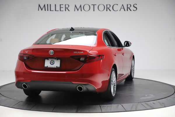 New 2019 Alfa Romeo Giulia Ti Lusso Q4 for sale Sold at Bentley Greenwich in Greenwich CT 06830 7