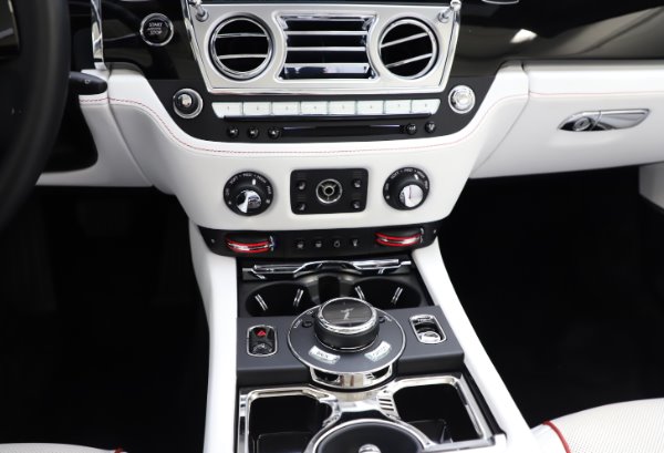 Used 2016 Rolls-Royce Dawn for sale $239,900 at Bentley Greenwich in Greenwich CT 06830 27