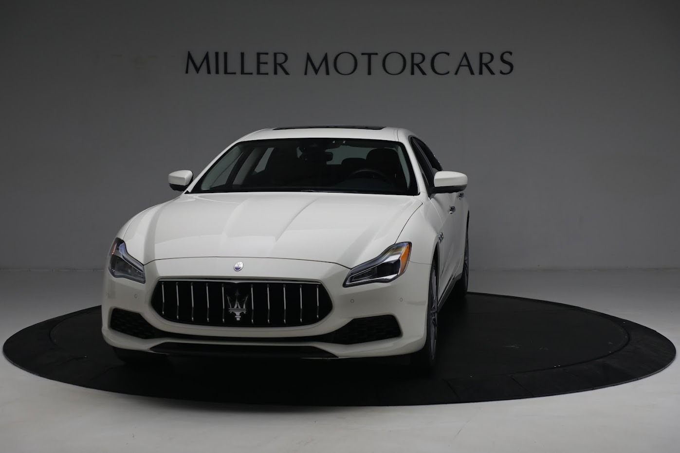 Used 2019 Maserati Quattroporte S Q4 for sale Sold at Bentley Greenwich in Greenwich CT 06830 1