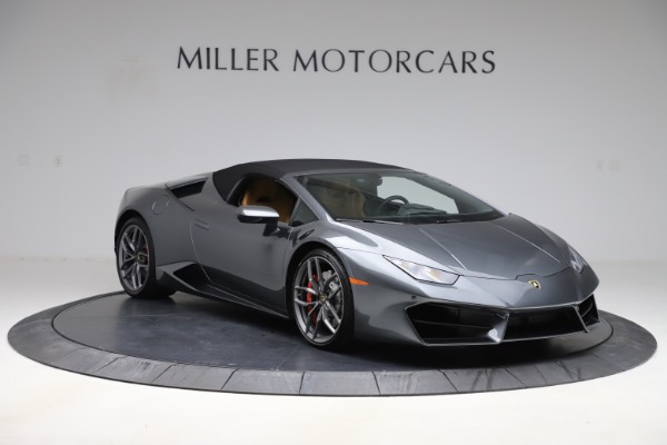 Used 2018 Lamborghini Huracan LP 580-2 Spyder for sale Sold at Bentley Greenwich in Greenwich CT 06830 16