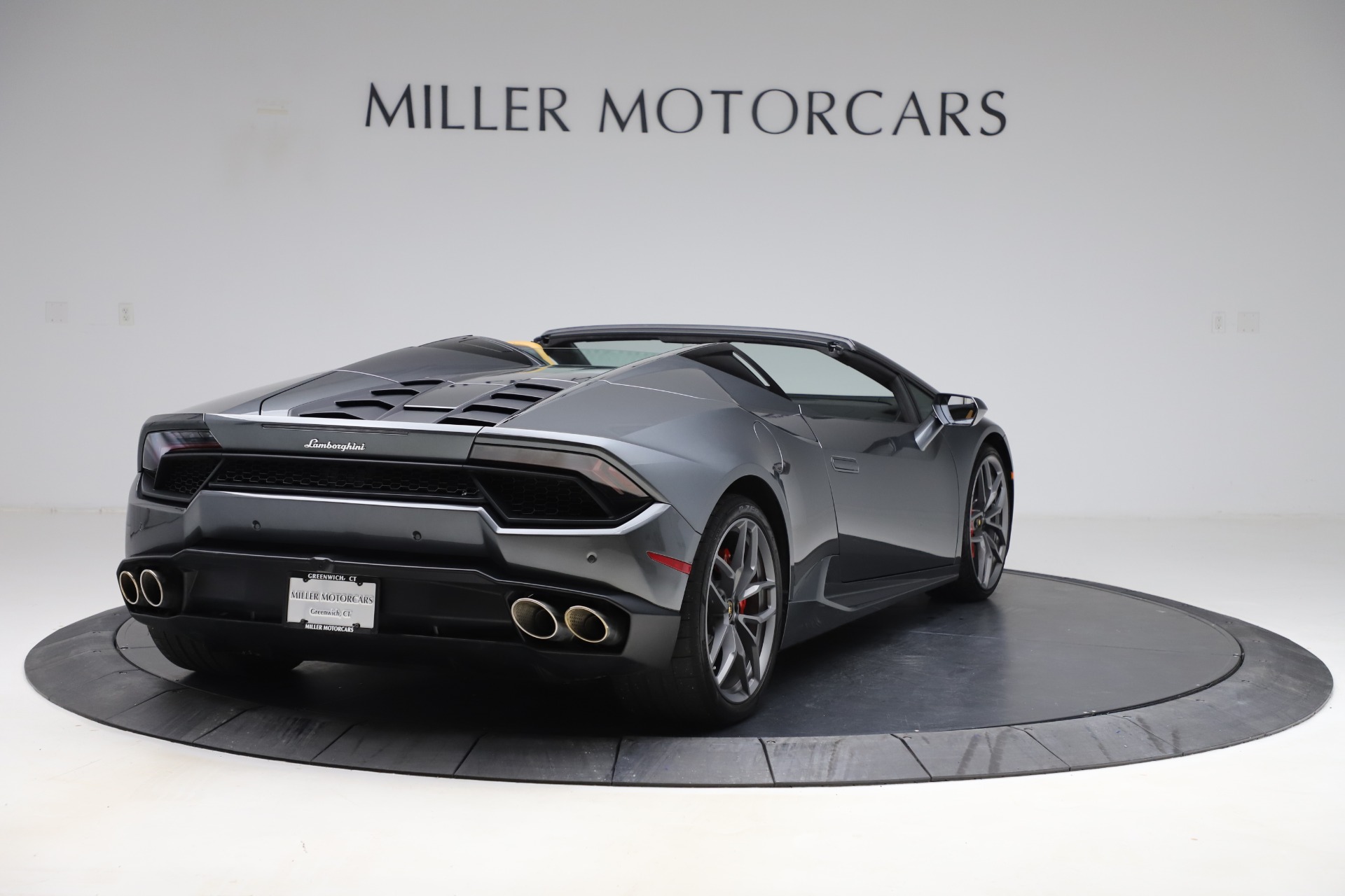 Pre-Owned 2018 Lamborghini Huracan LP 580-2 Spyder For Sale