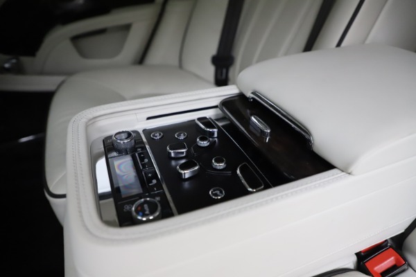Used 2016 Bentley Mulsanne for sale Sold at Bentley Greenwich in Greenwich CT 06830 24