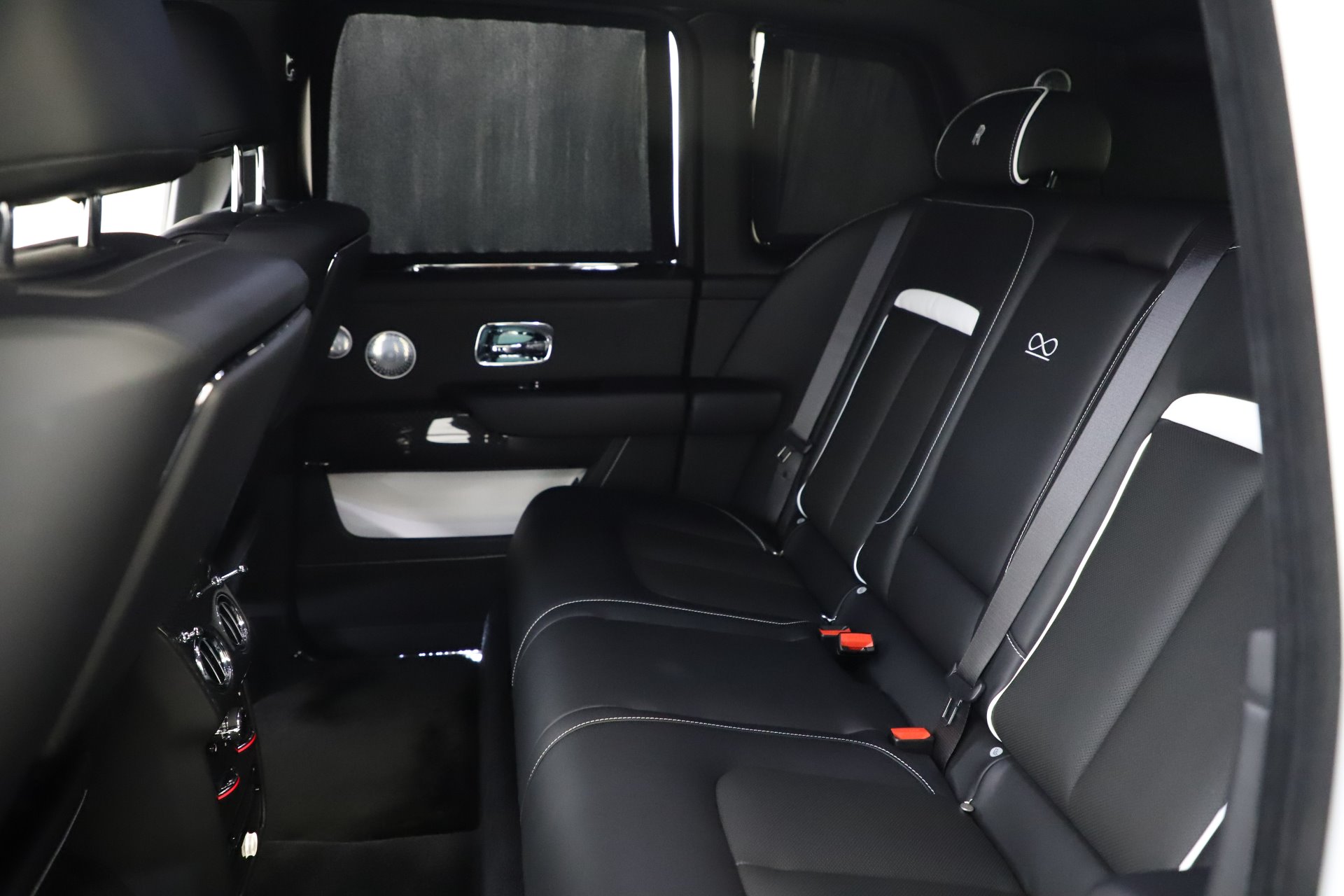 New 2020 RollsRoyce Cullinan Black Badge For Sale Special Pricing   Bentley Greenwich Stock R550
