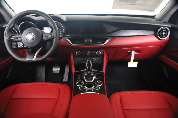 New 2020 Alfa Romeo Stelvio Sport Q4 for sale Sold at Bentley Greenwich in Greenwich CT 06830 16