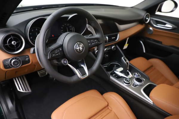 New 2020 Alfa Romeo Giulia Ti Sport Q4 for sale Sold at Bentley Greenwich in Greenwich CT 06830 13