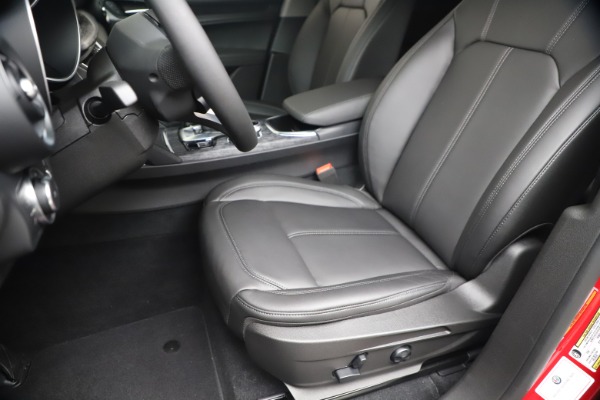 New 2020 Alfa Romeo Stelvio Q4 for sale $49,240 at Bentley Greenwich in Greenwich CT 06830 15