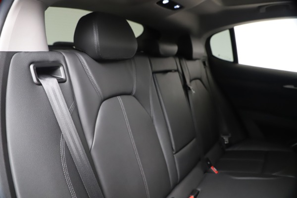 New 2020 Alfa Romeo Stelvio Q4 for sale $49,240 at Bentley Greenwich in Greenwich CT 06830 26