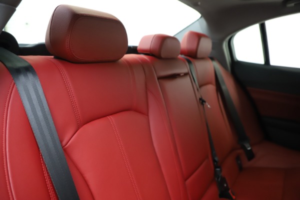 New 2020 Alfa Romeo Giulia Q4 for sale $45,740 at Bentley Greenwich in Greenwich CT 06830 26