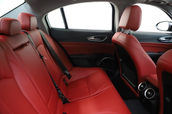 New 2020 Alfa Romeo Giulia Q4 for sale $45,740 at Bentley Greenwich in Greenwich CT 06830 27