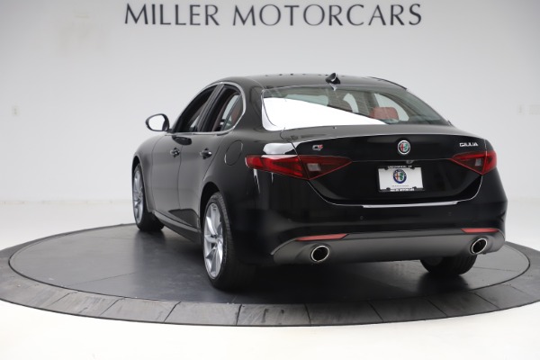 New 2020 Alfa Romeo Giulia Q4 for sale $45,740 at Bentley Greenwich in Greenwich CT 06830 5