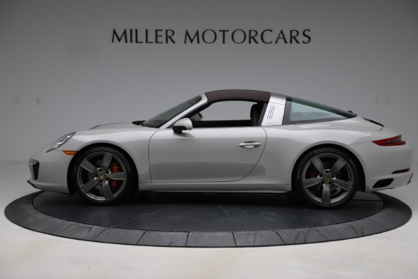 Used 2018 Porsche 911 Targa 4S for sale Sold at Bentley Greenwich in Greenwich CT 06830 13