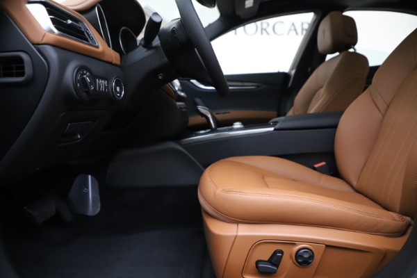 New 2020 Maserati Ghibli S Q4 for sale Sold at Bentley Greenwich in Greenwich CT 06830 14