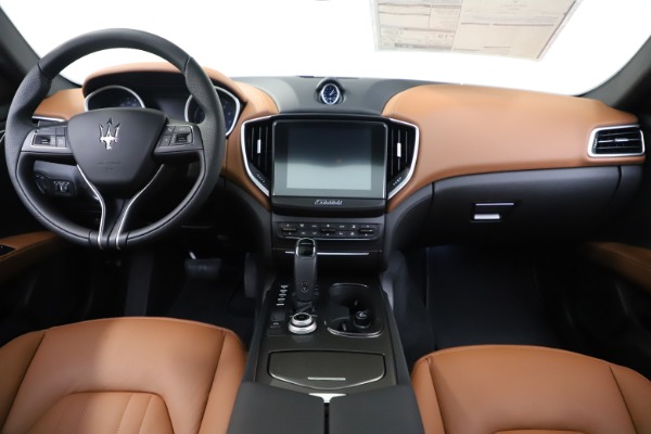 New 2020 Maserati Ghibli S Q4 for sale Sold at Bentley Greenwich in Greenwich CT 06830 16