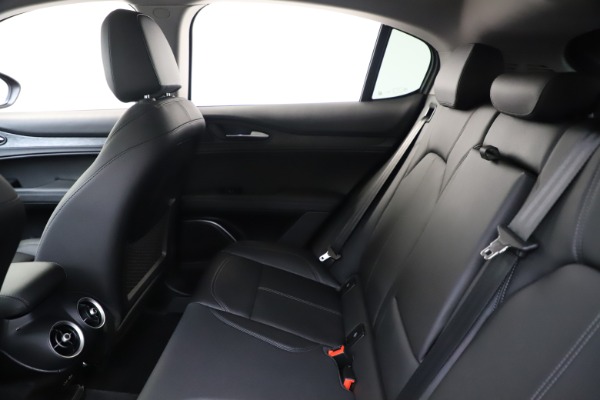 New 2020 Alfa Romeo Stelvio Sport Q4 for sale $50,190 at Bentley Greenwich in Greenwich CT 06830 19