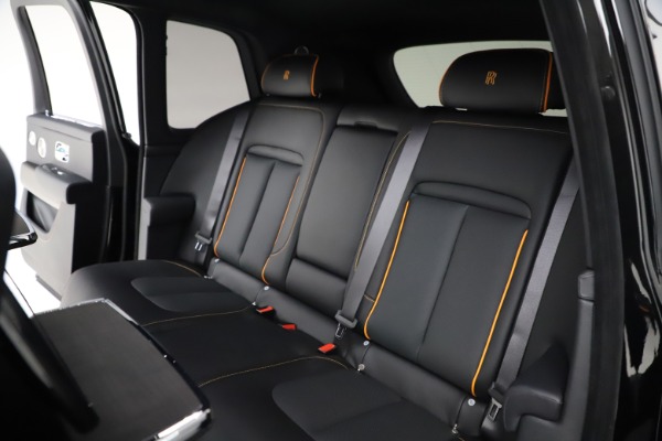 New 2020 Rolls-Royce Cullinan for sale $385,525 at Bentley Greenwich in Greenwich CT 06830 18