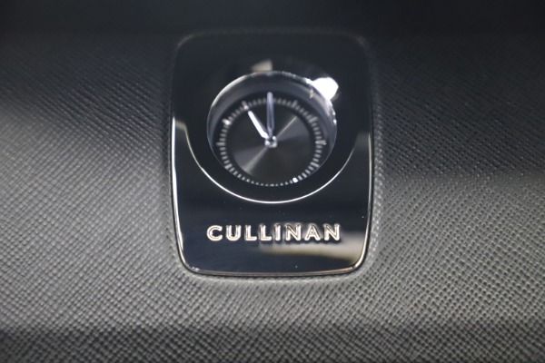 New 2020 Rolls-Royce Cullinan for sale Sold at Bentley Greenwich in Greenwich CT 06830 28