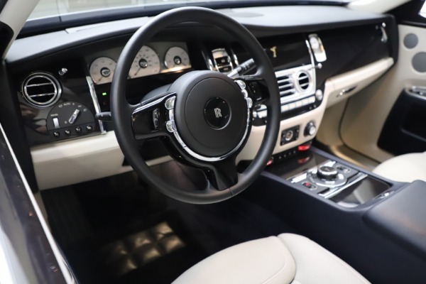 Used 2015 Rolls-Royce Ghost for sale Sold at Bentley Greenwich in Greenwich CT 06830 19