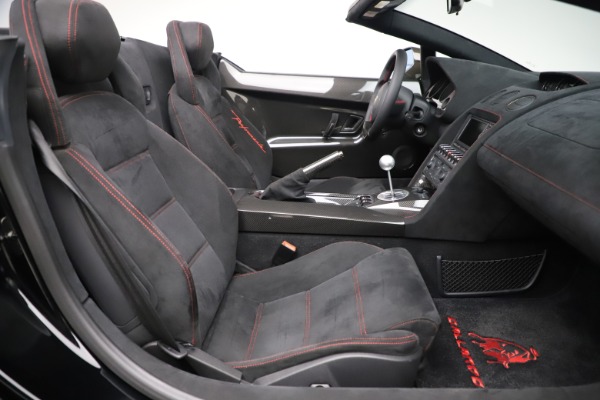 Used 2013 Lamborghini Gallardo LP 570-4 Spyder Performante for sale Sold at Bentley Greenwich in Greenwich CT 06830 21