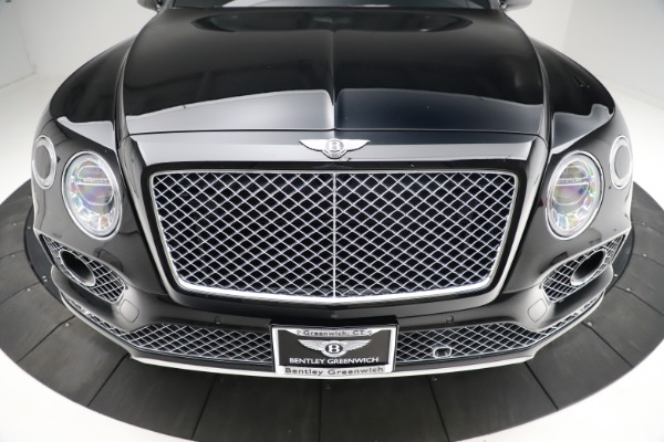 Used 2017 Bentley Bentayga W12 for sale $139,900 at Bentley Greenwich in Greenwich CT 06830 13