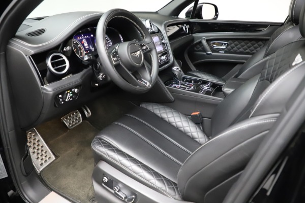 Used 2017 Bentley Bentayga W12 for sale $139,900 at Bentley Greenwich in Greenwich CT 06830 17