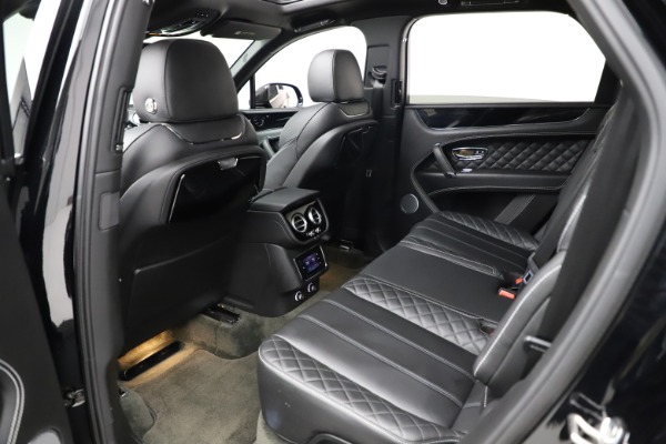 Used 2017 Bentley Bentayga W12 for sale $139,900 at Bentley Greenwich in Greenwich CT 06830 21