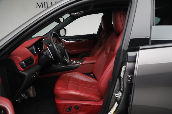 Used 2020 Maserati Levante Q4 GranSport for sale $57,900 at Bentley Greenwich in Greenwich CT 06830 17