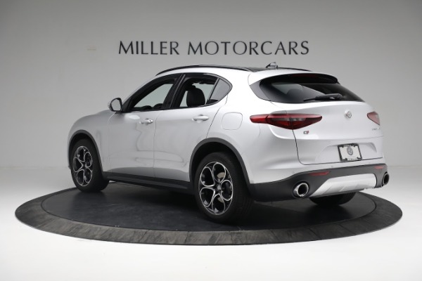 Used 2019 Alfa Romeo Stelvio Ti Sport Q4 for sale Call for price at Bentley Greenwich in Greenwich CT 06830 5
