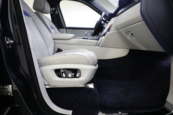 Used 2019 Rolls-Royce Cullinan for sale $276,900 at Bentley Greenwich in Greenwich CT 06830 20