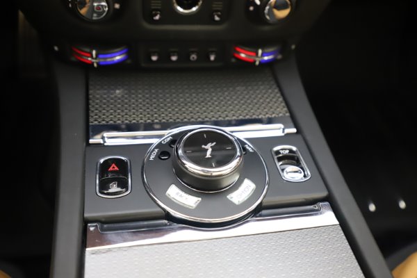 Used 2019 Rolls-Royce Dawn Black Badge for sale $359,900 at Bentley Greenwich in Greenwich CT 06830 25