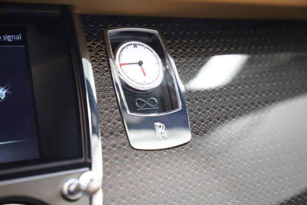 Used 2019 Rolls-Royce Dawn Black Badge for sale $359,900 at Bentley Greenwich in Greenwich CT 06830 28