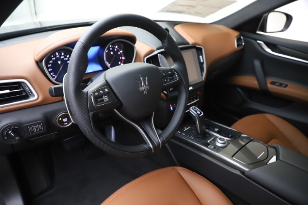 New 2020 Maserati Ghibli S Q4 for sale $86,285 at Bentley Greenwich in Greenwich CT 06830 13