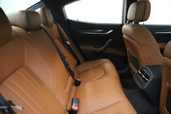 New 2020 Maserati Ghibli S Q4 for sale $86,285 at Bentley Greenwich in Greenwich CT 06830 27