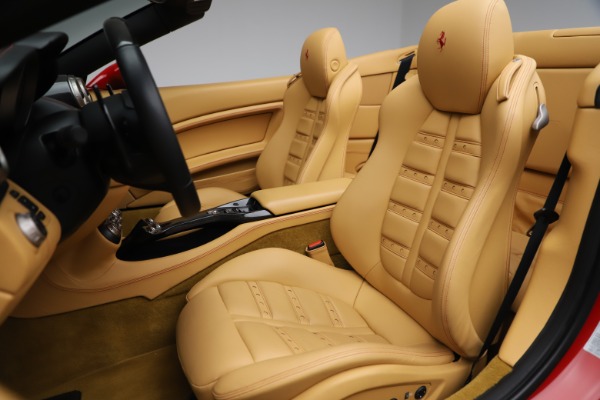 Used 2014 Ferrari California 30 for sale Sold at Bentley Greenwich in Greenwich CT 06830 20
