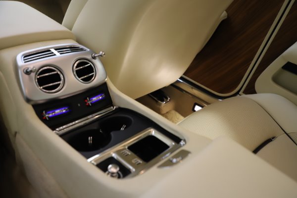 Used 2015 Rolls-Royce Wraith for sale Sold at Bentley Greenwich in Greenwich CT 06830 22