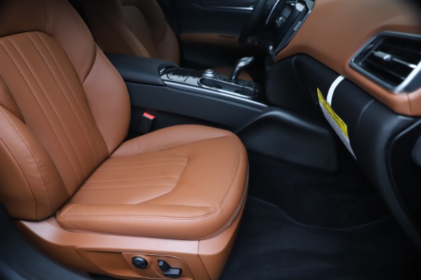 New 2020 Maserati Ghibli S Q4 for sale Sold at Bentley Greenwich in Greenwich CT 06830 24
