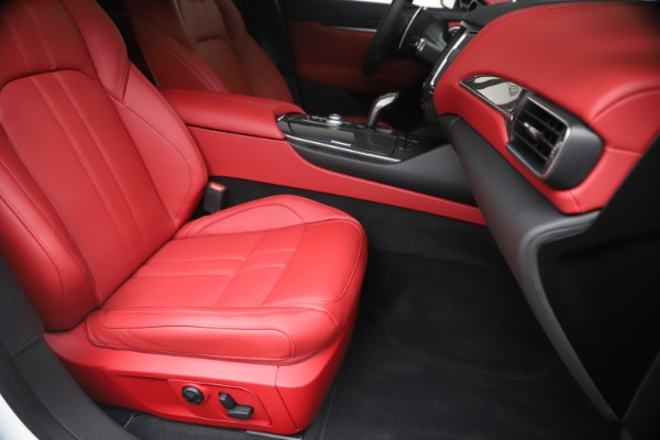 New 2020 Maserati Levante S Q4 GranSport for sale Sold at Bentley Greenwich in Greenwich CT 06830 24