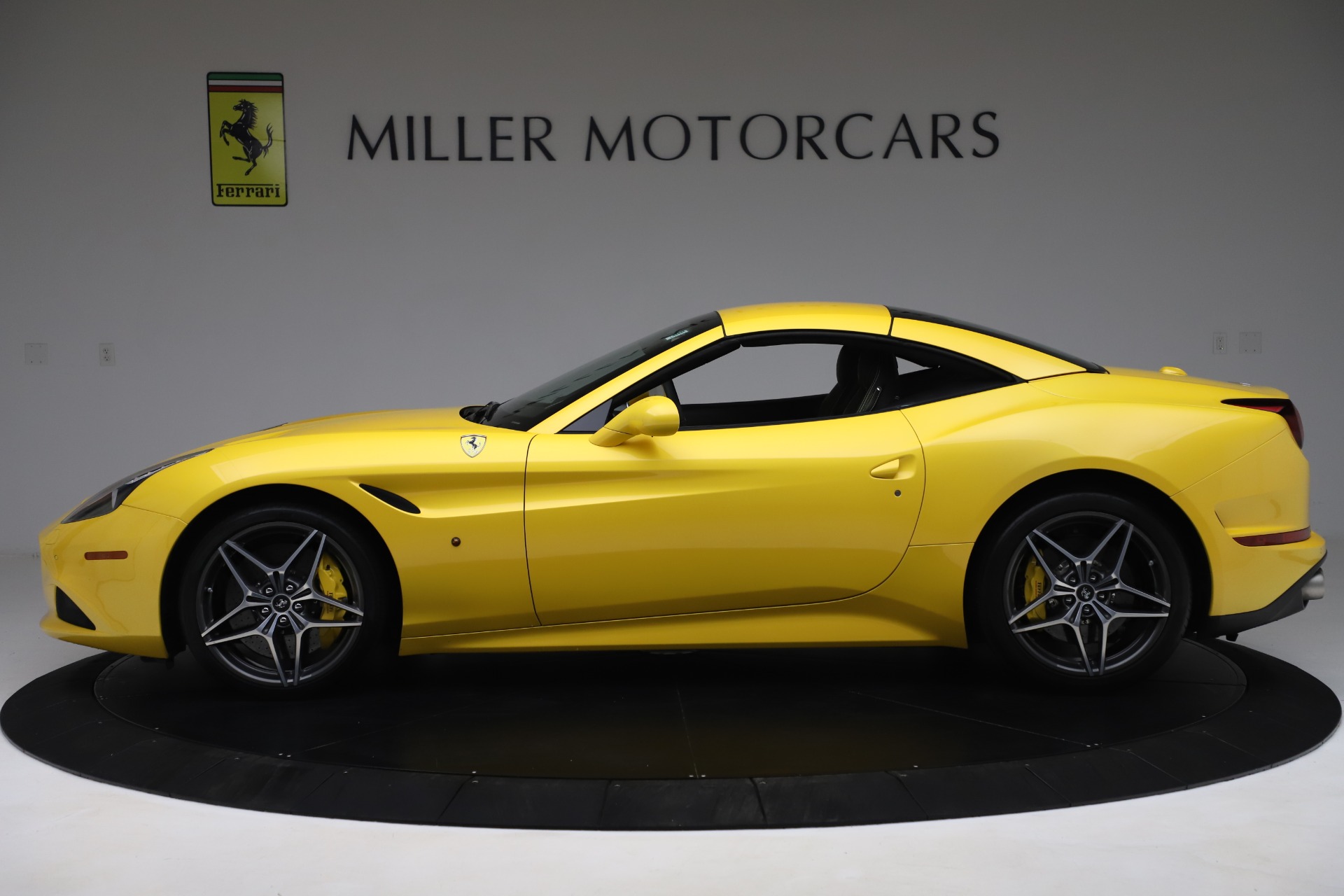 Pre Owned 2015 Ferrari California T For Sale Special Pricing Bentley Greenwich Stock F1998a