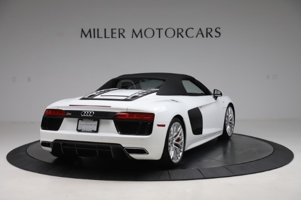 Used 2017 Audi R8 5.2 quattro V10 Spyder for sale Sold at Bentley Greenwich in Greenwich CT 06830 16