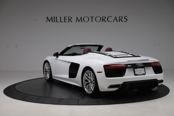 Used 2017 Audi R8 5.2 quattro V10 Spyder for sale Sold at Bentley Greenwich in Greenwich CT 06830 5