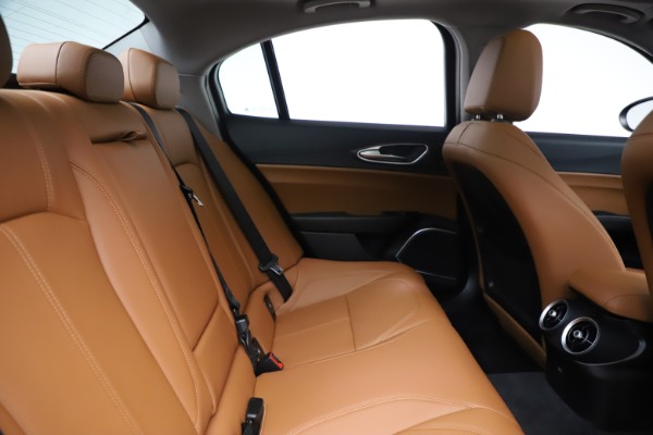 New 2020 Alfa Romeo Giulia Ti Q4 for sale $51,145 at Bentley Greenwich in Greenwich CT 06830 27