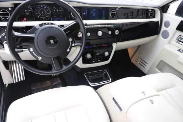 Used 2013 Rolls-Royce Phantom for sale Sold at Bentley Greenwich in Greenwich CT 06830 12