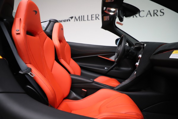 New 2020 McLaren 720S Spider Performance for sale Sold at Bentley Greenwich in Greenwich CT 06830 24