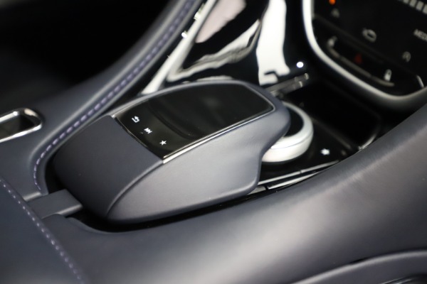 Used 2017 Aston Martin DB11 V12 for sale $129,900 at Bentley Greenwich in Greenwich CT 06830 24