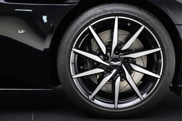Used 2017 Aston Martin DB11 V12 for sale $129,900 at Bentley Greenwich in Greenwich CT 06830 25