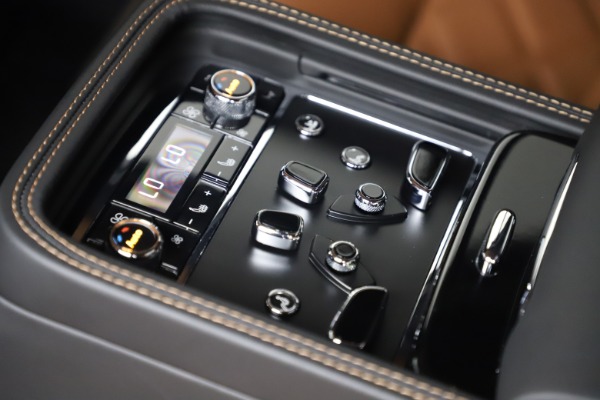 Used 2016 Bentley Mulsanne Speed for sale Sold at Bentley Greenwich in Greenwich CT 06830 28